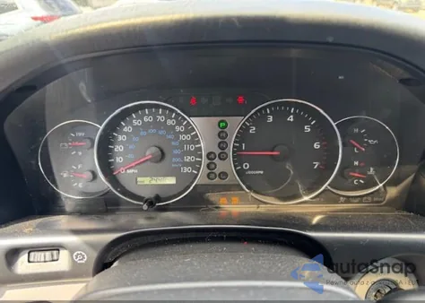 2005 Toyota Land Cruiser V8 z USA, uszkodzony, nr VIN JTEHT05J152076068